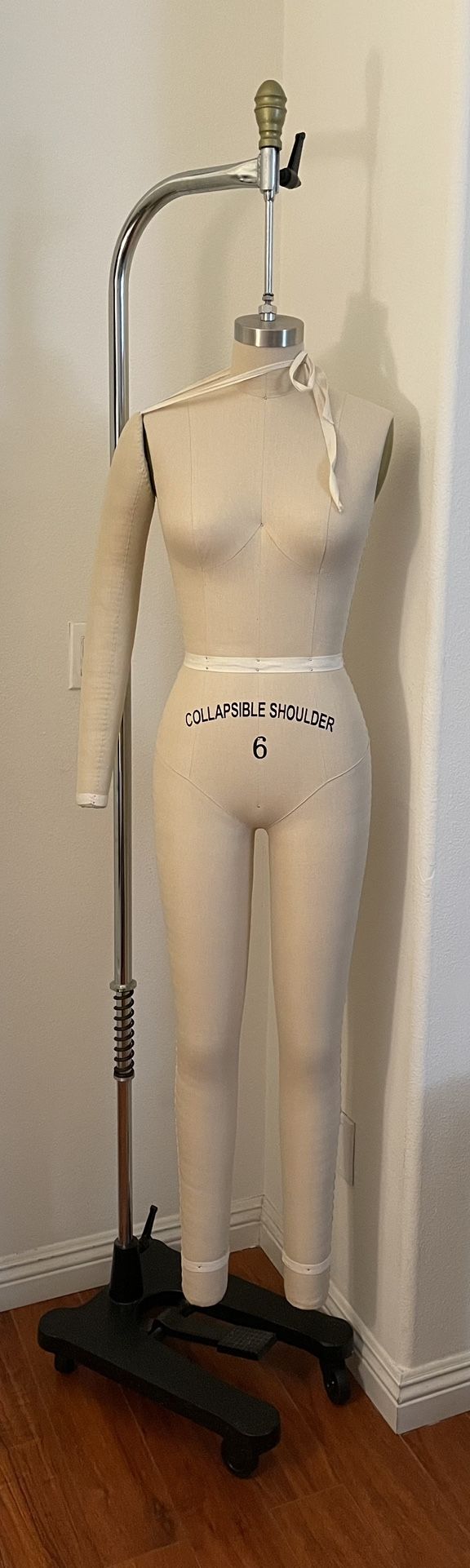Professional Dress Form Size 6 (S) Collapsible