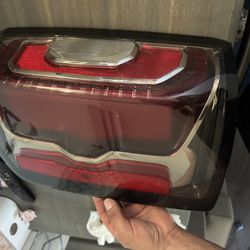 Tail Light 2016 GMC Sierra 1500 