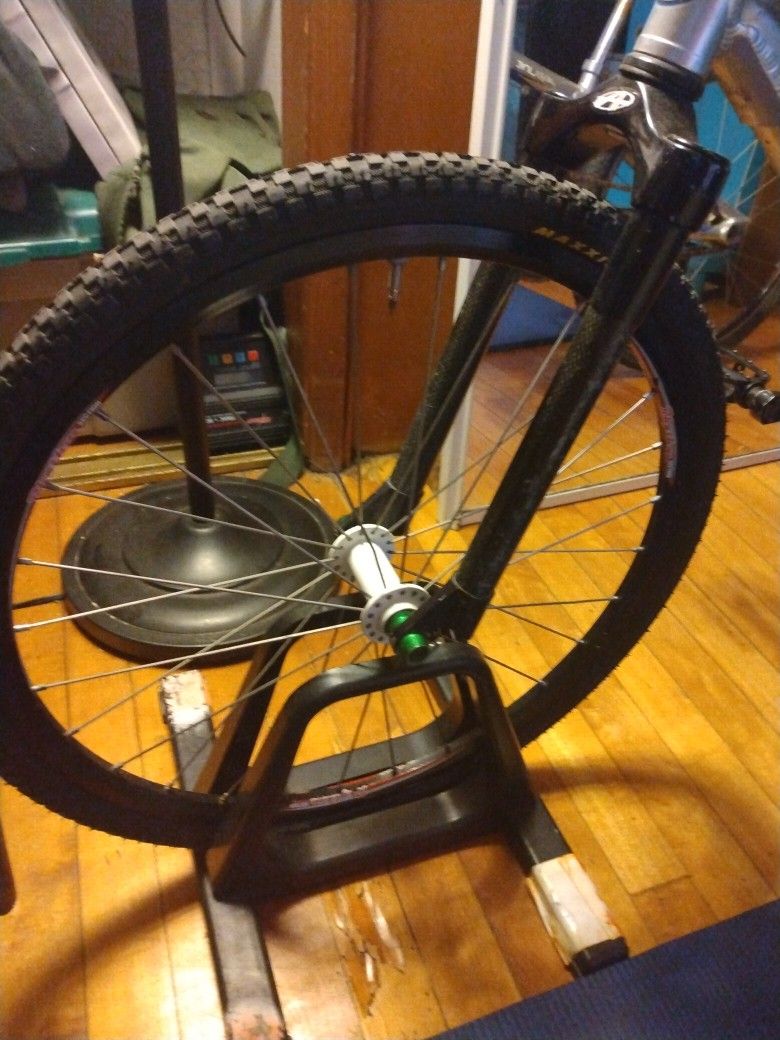 Complete Wheels W Tires Cassette Rythme