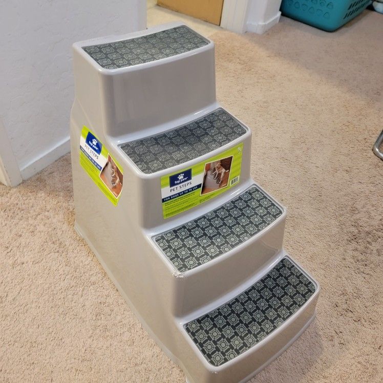 Dog Steps Top Paw up to 70lbs for Sale in Las Vegas, NV OfferUp