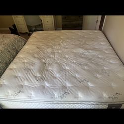 KING SIZE MATTRESS - WAS IN GUEST ROOM