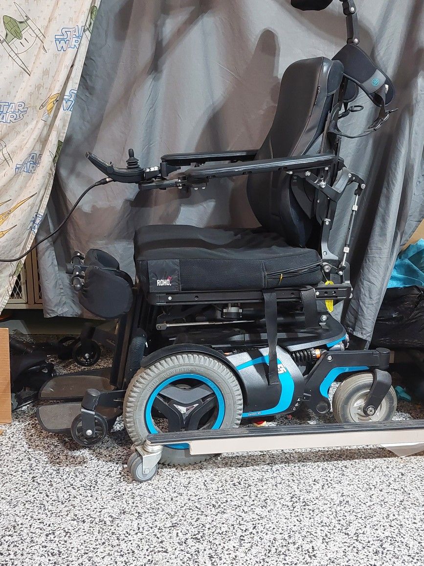 Permobil F5 Standing Chair