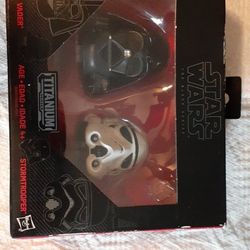 STAR WARS BLACK SERIES TITANIUM SERIES COLLECTABLE NEW IN BOX CLICK ON PICTURE YOU WILL GET FULL PICTURE SIZE 