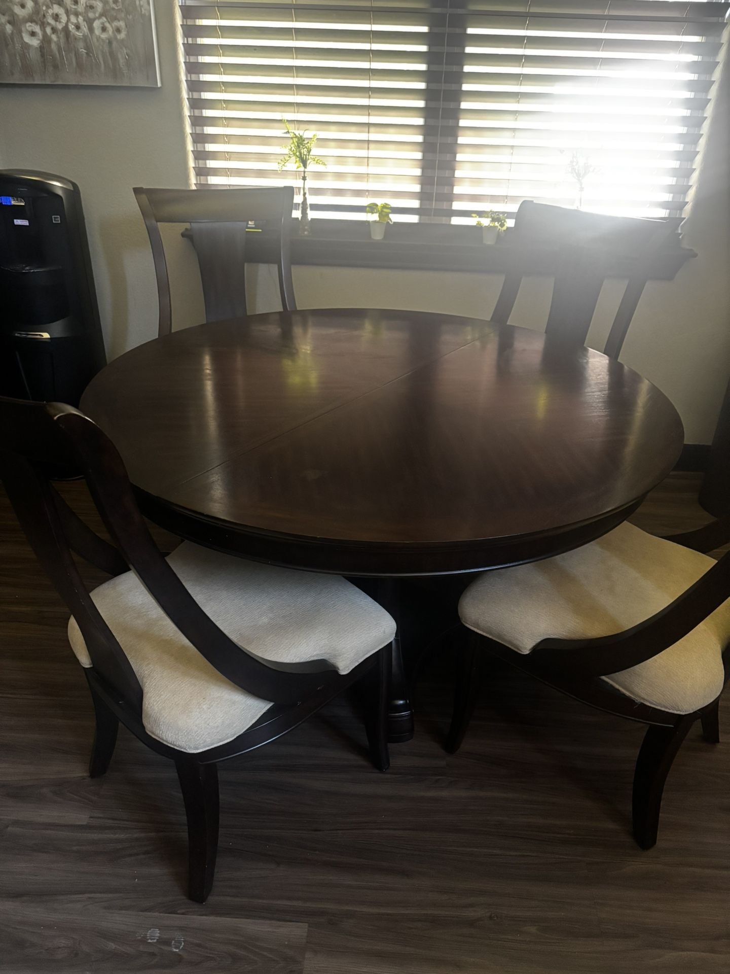Round Dining Table