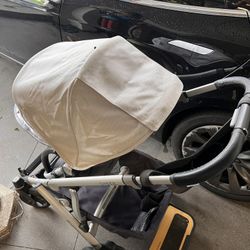 UppaBaby Vista Stroller With Lots Of Accessories