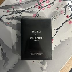 Bleu De Chanel Pairs 