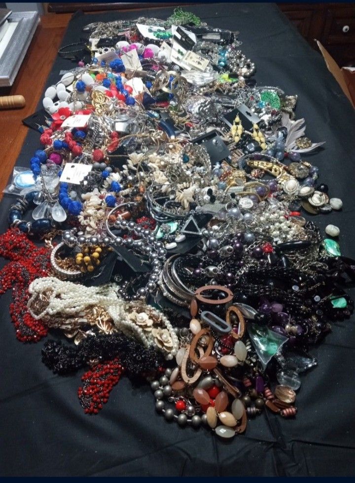Craft Jewelry!