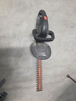 Black & Decker 17" Hedge Trimmer
