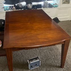 Dining Room Table 