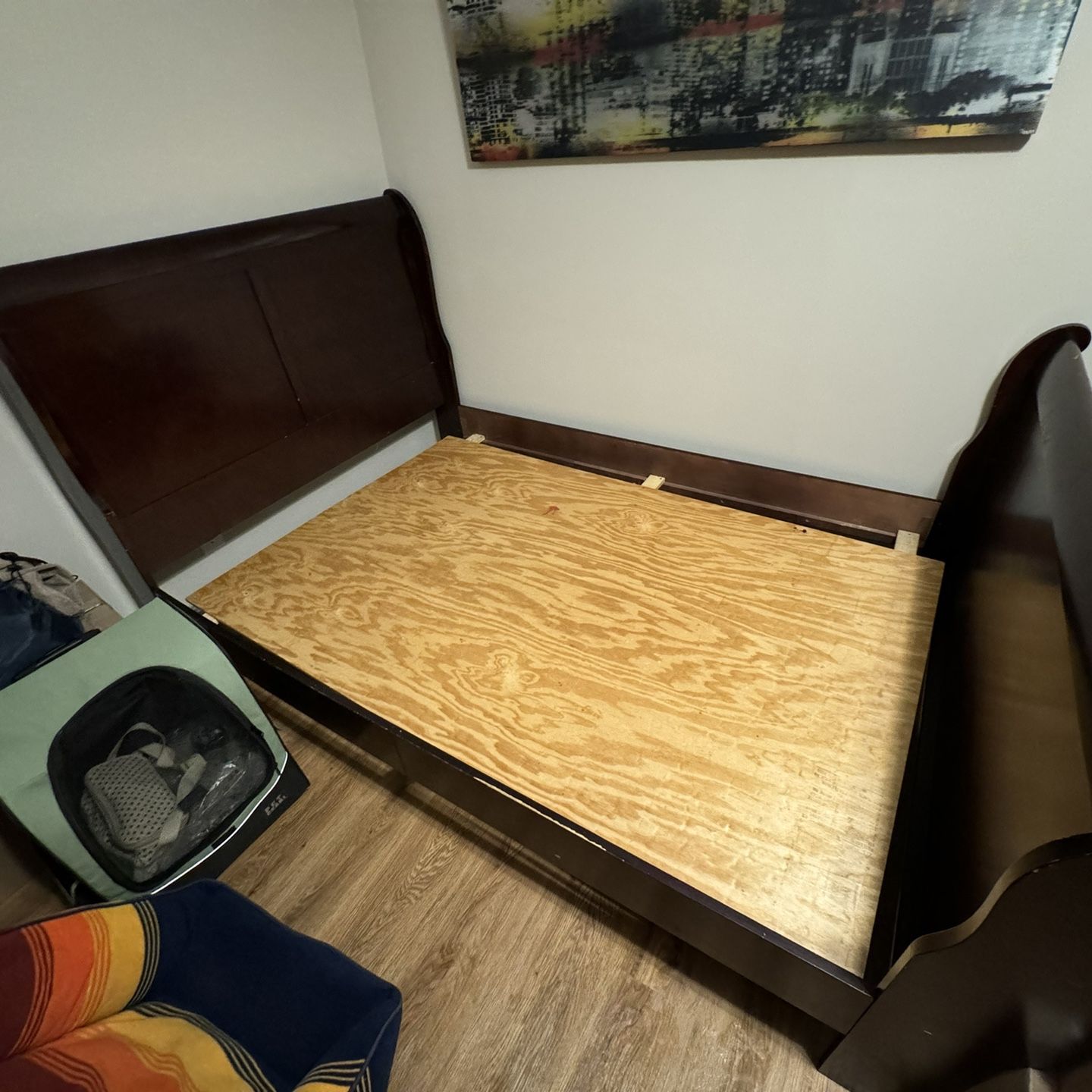 Full Size Bed - Wood