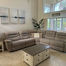 5 Seat Power Reclining Sectional Couch