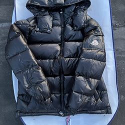 Moncler Maya