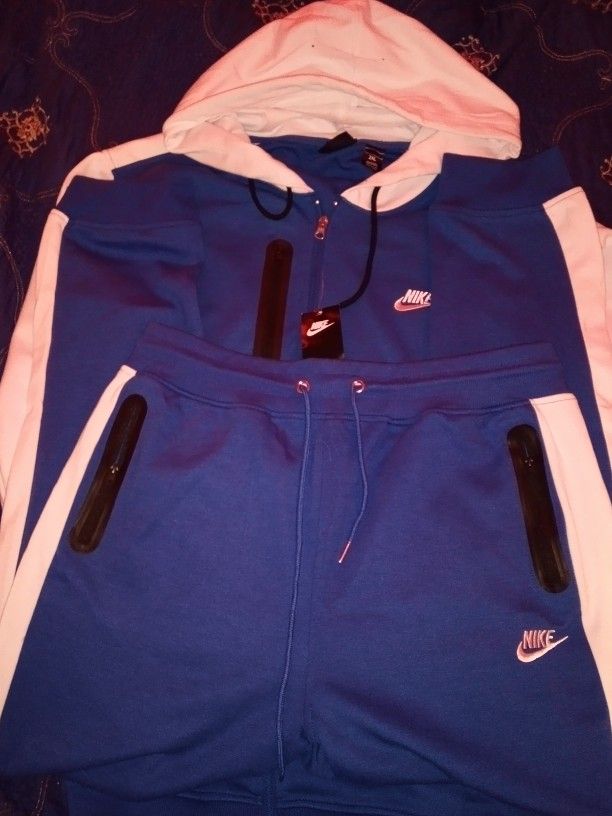 Nike Joggers Suit