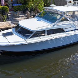 1984 Bertram 30 Express - Motivated Seller