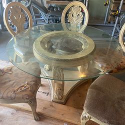 Wooden Table With Chairs 