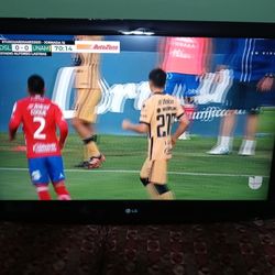 40 Inch LG TV