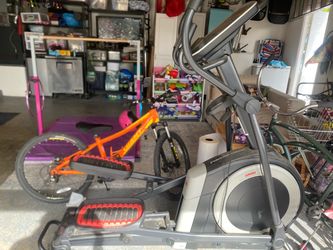 Elliptical exercise machine