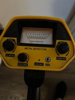 Yellow Metal Detector with Target Indicator