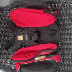 Ruff wear Black Harness With Red Hiking Saddle