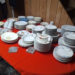 Garage Sale Indoor -------Freeport 