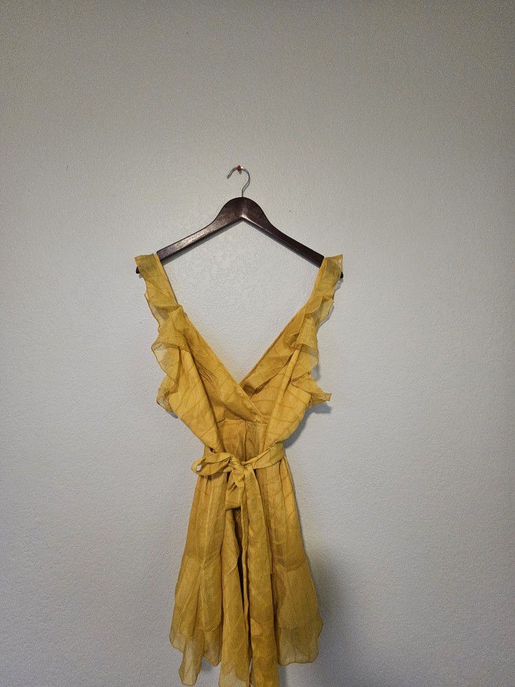 Summer Short Dress Yellow Never Used 