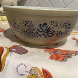 Vintage Pyrex  Homestead 403