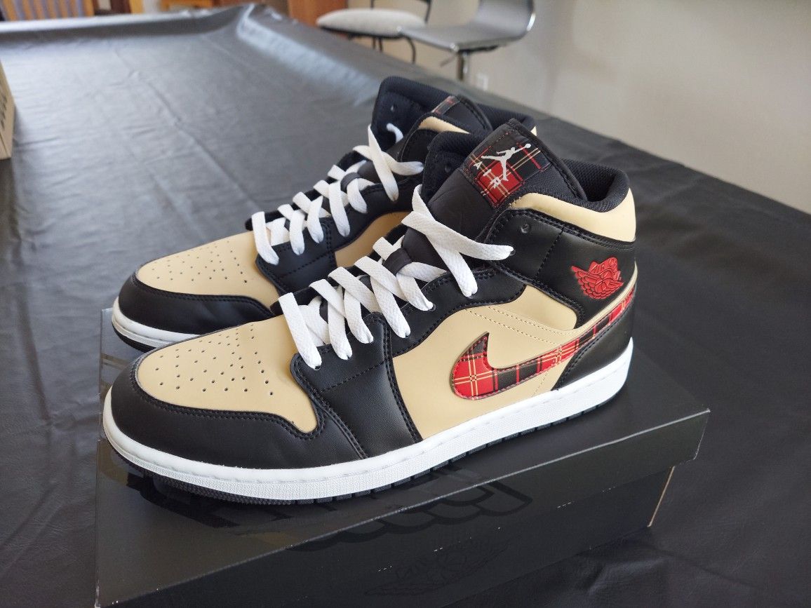 Air Jordan 1 Mid SE