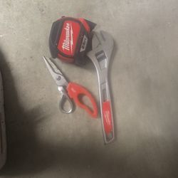  Electrician Snips (Model 48-22-4045- Milwaukee 25′ Compact Wide Blade Magnetic Tape Measure-10 In wrench