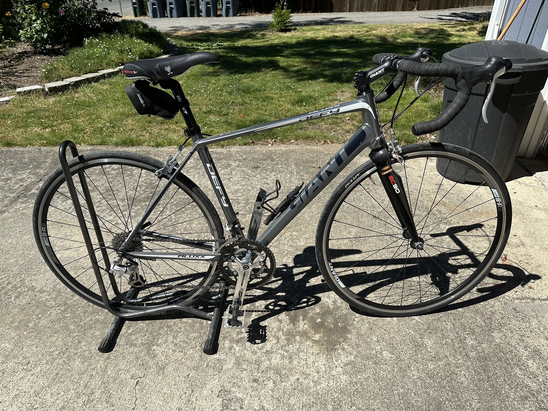 Giant Road Bike