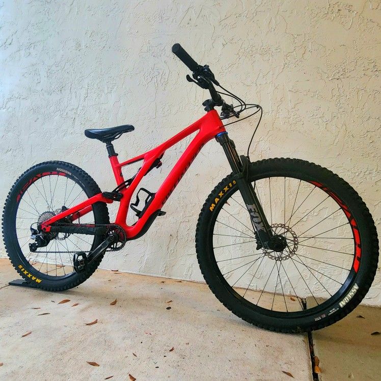 2019 SPECIALIZED STUMPJUMPER EXPERT FULL CARBON FIBER MOUNTAIN BIKE SIZE MEDIUM