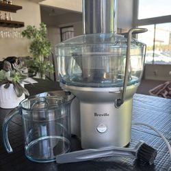 Breville compact juicer