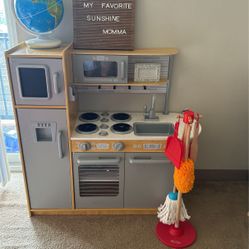 Play Kitchen