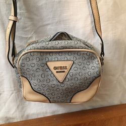 Guess SM Purse , Crossbody , 