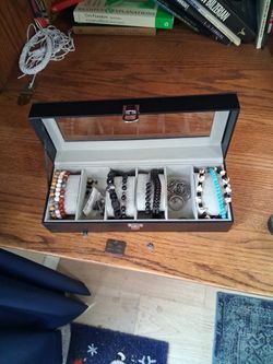 JEWELRY BOX. 