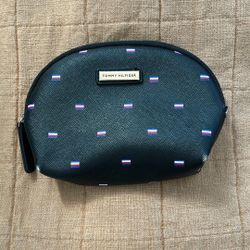 Small Women’s Tommy Hilfiger Toiletry Bag 