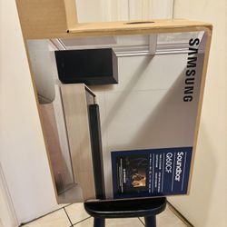 SAMSUNG - HW-Q60CF 3.1.2ch. Dolby Atmos Soundbar System w/ Wireless Subwoofer, Space Fit Sound Pro, Game Mode