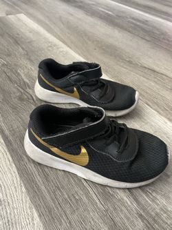 Nike toddler tennis shoes