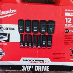 Milwaukee ⅜in Drive Impact Socket Set