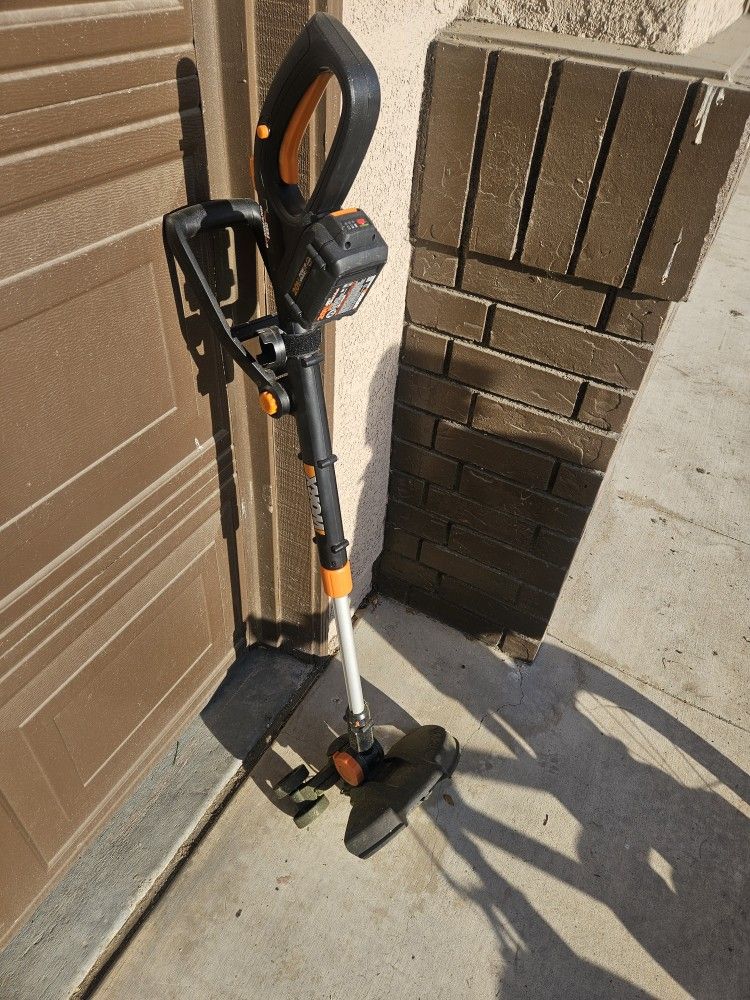 Worx GT Revolution 20V 12 String Trimmer Grass Trimmer/Edger/Mini