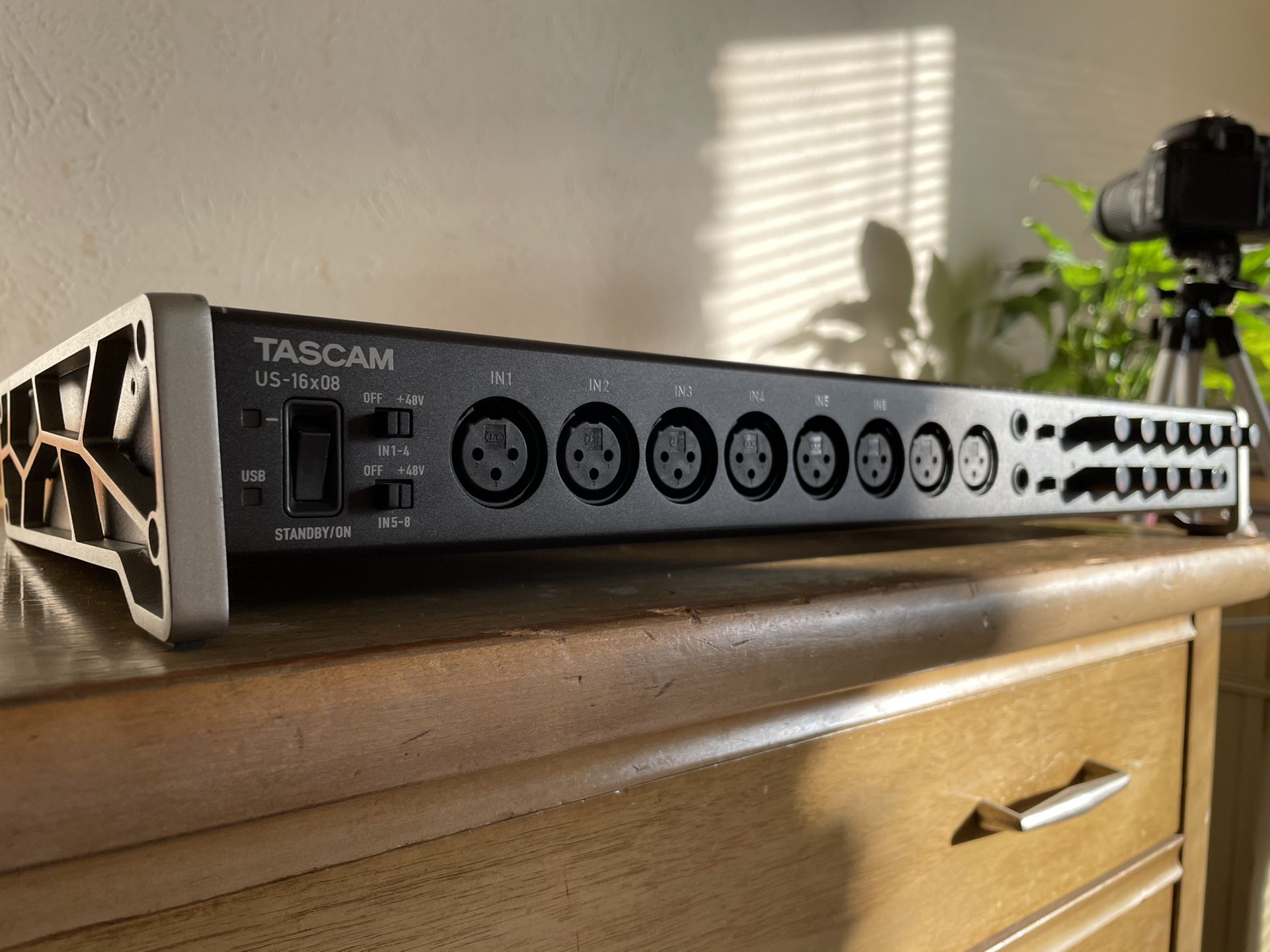 Tascam US-16x08 Audio Interface