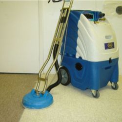 1200 Psi Extractor Cleaner With All The Accessories 