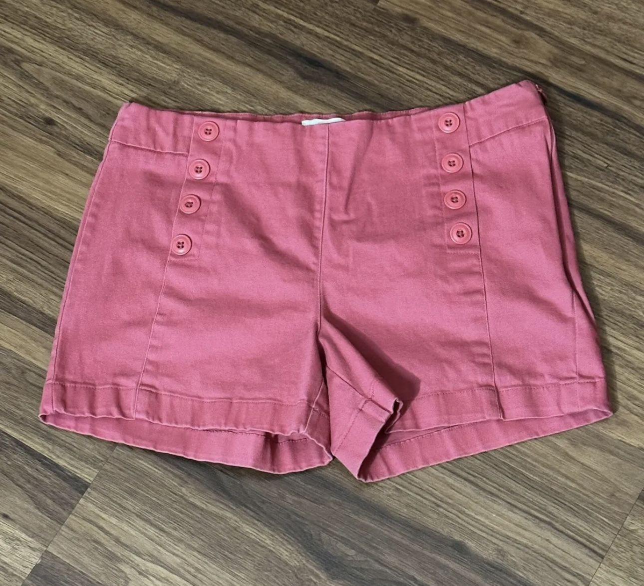 Women’s Antibes Blanc Sz 6 shorts Pink Chino