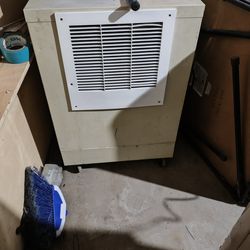 Cool Cube Evaporated Cooler 