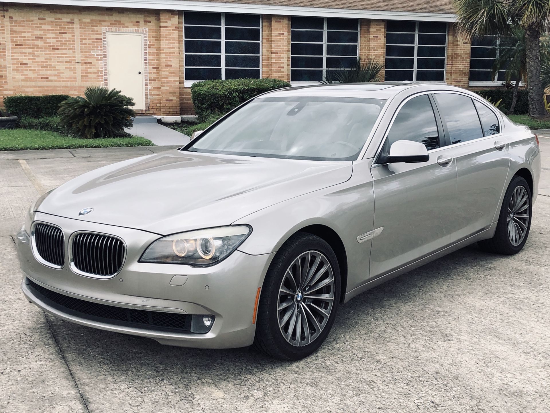 2012 BMW 7 Series