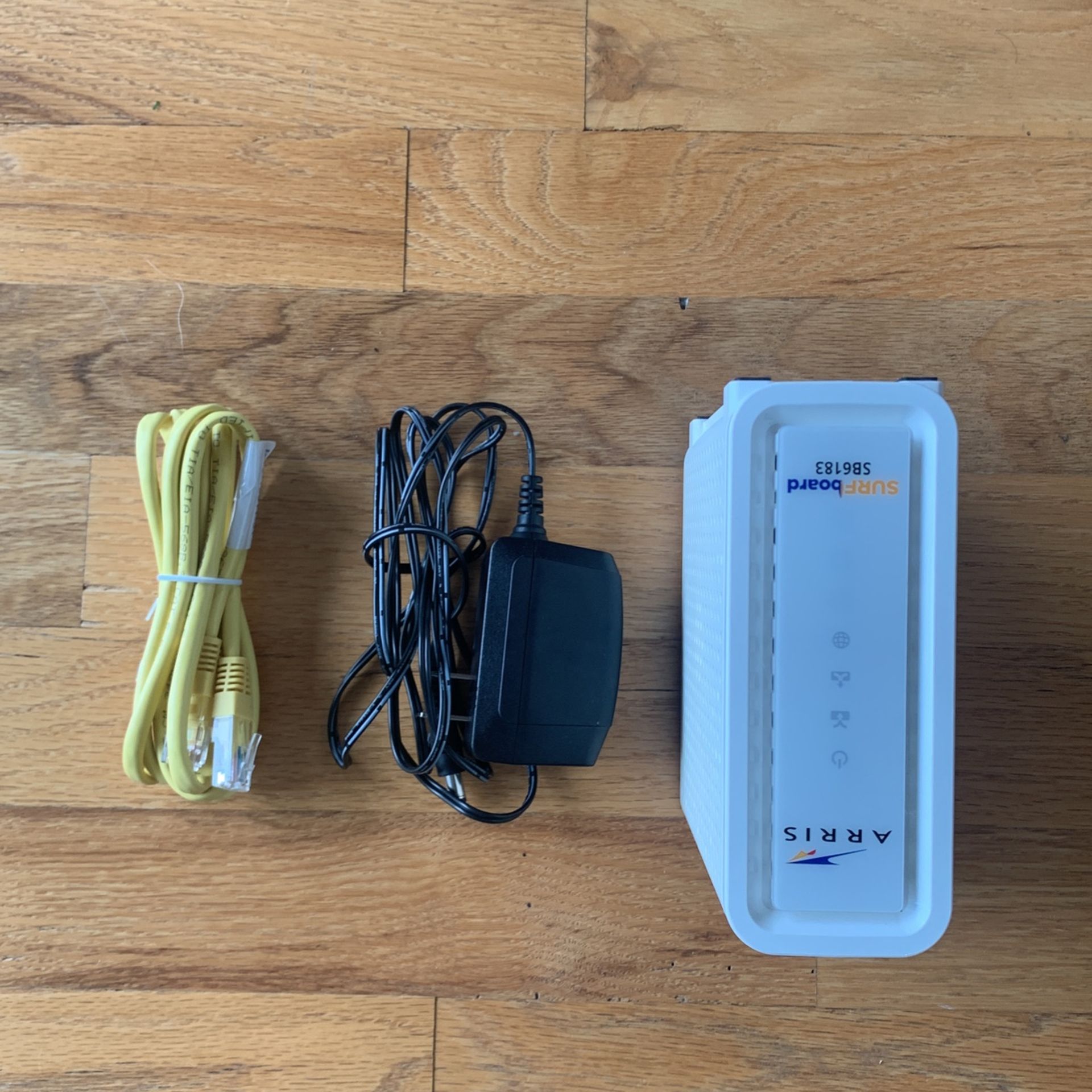 Internet Cable Modem (Arris Surfboard)