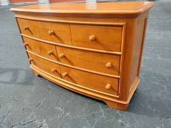 🌿✨ SOLID WOOD NATURAL PINE  😍BEAUTIFUL BOW FRONT! ✨🌿