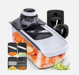 Fullstar vegetable mandoline/slicer