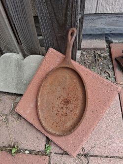 Cast iron warmer