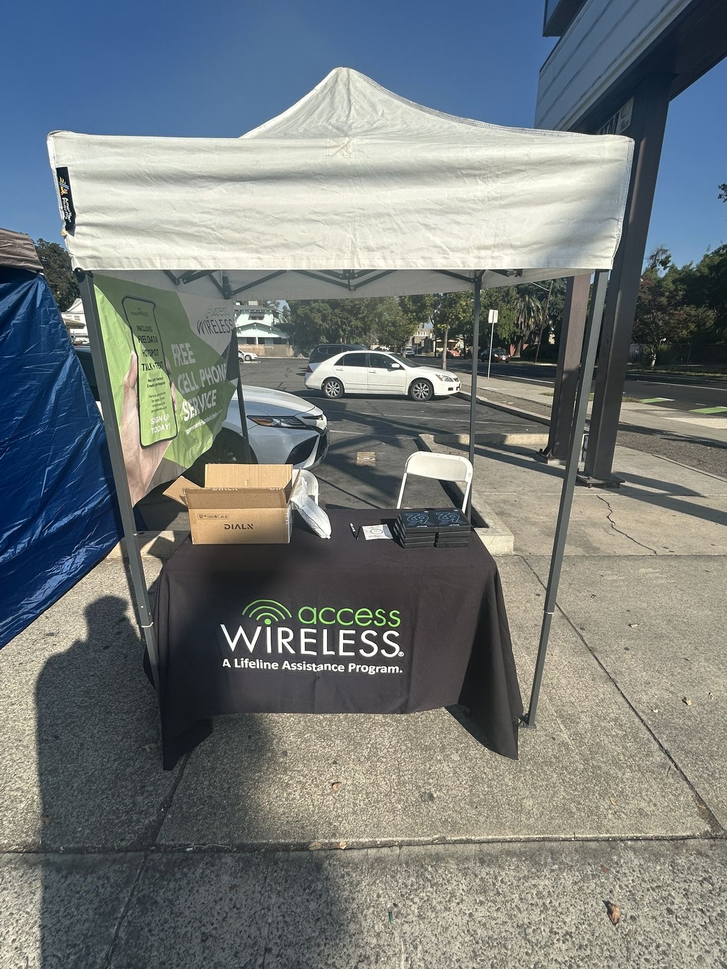 FREE PHONES !! In Stockton In Front Of Walgreens On Harding Way 