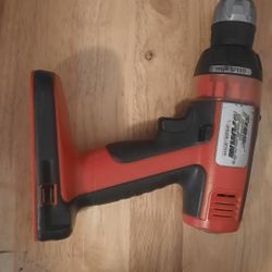 Drill 18v Black & Decker